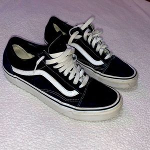 Black old school Vans